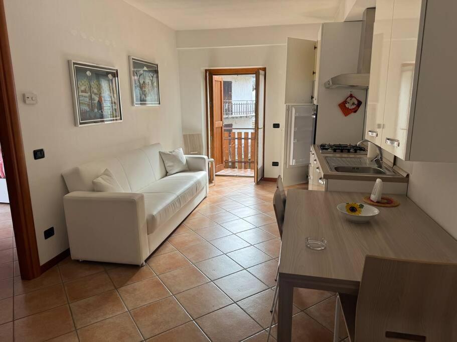 Suite Panoramica Casa Vacanza Di Alex G Oltre il Colle Extérieur photo