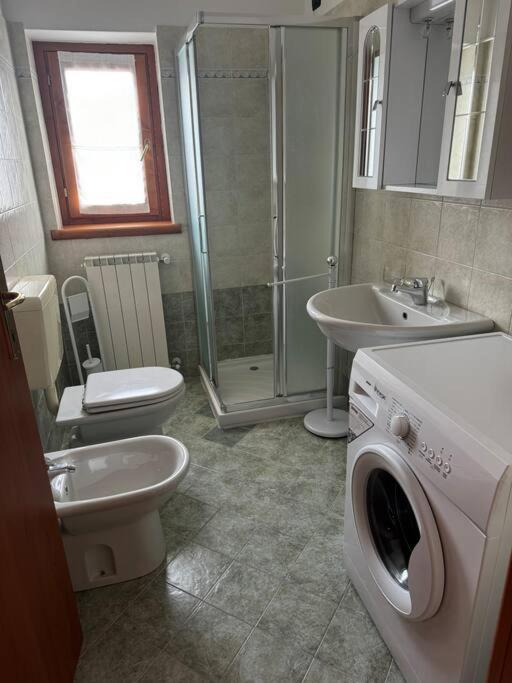 Suite Panoramica Casa Vacanza Di Alex G Oltre il Colle Extérieur photo