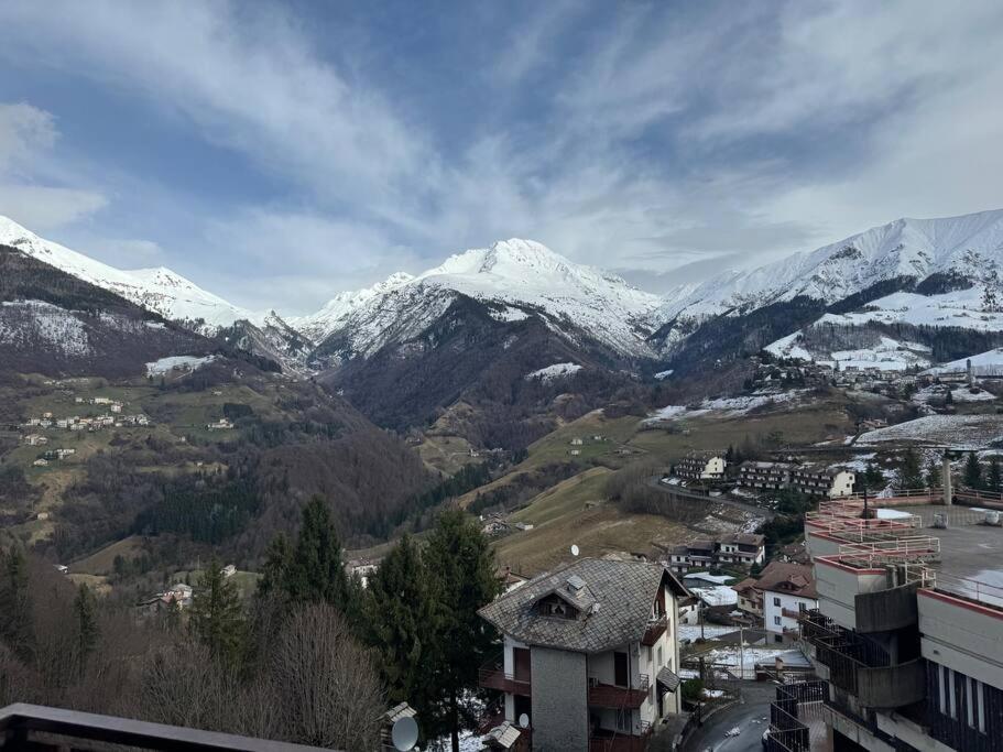 Suite Panoramica Casa Vacanza Di Alex G Oltre il Colle Extérieur photo