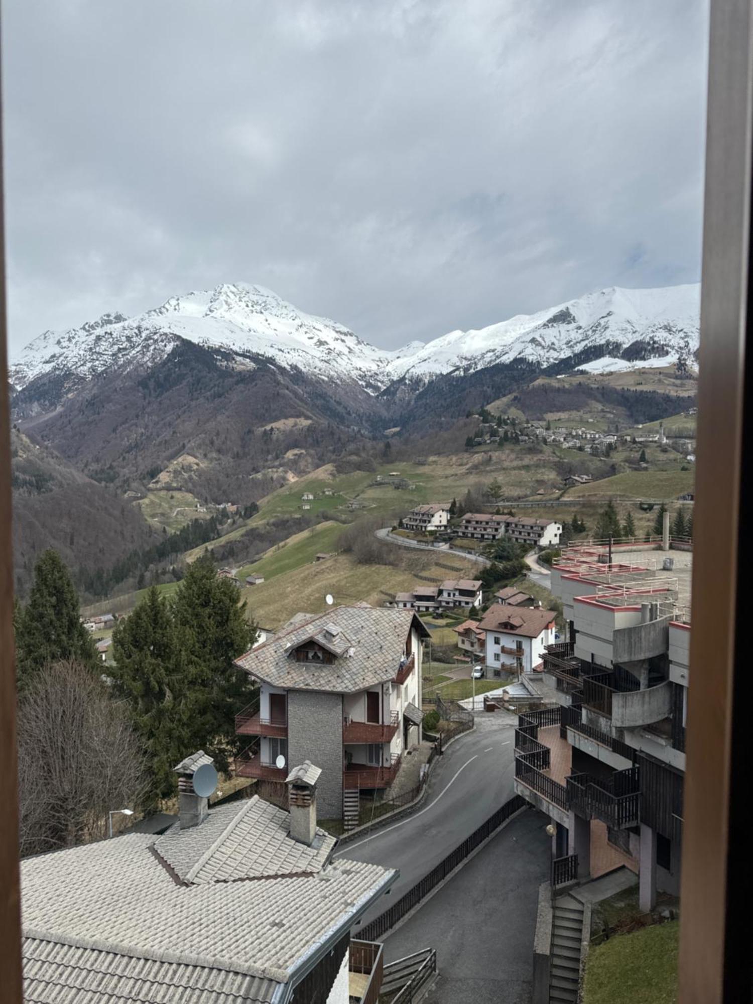 Suite Panoramica Casa Vacanza Di Alex G Oltre il Colle Extérieur photo